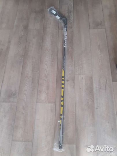 Клюшка хоккейная Bauer Supreme S37 Grip Stick SR