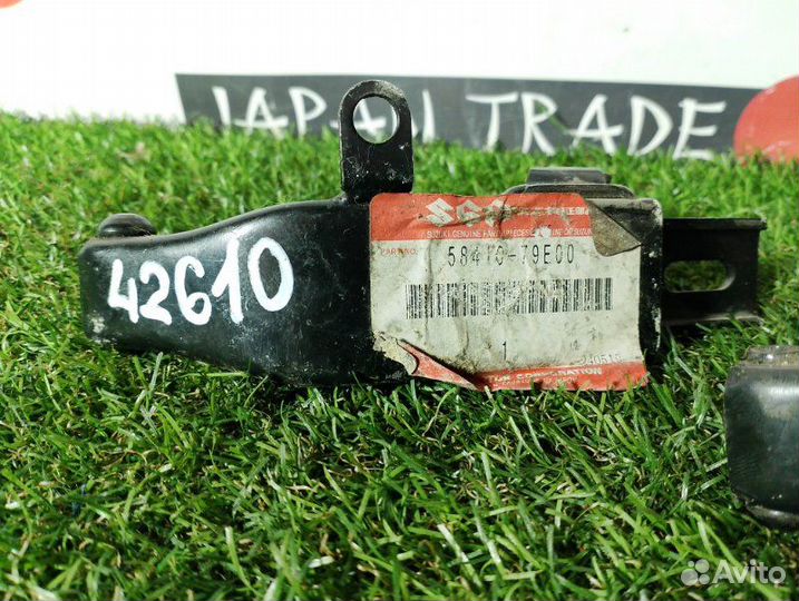 Петли дверей Suzuki Escudo TD11W H20A 1996