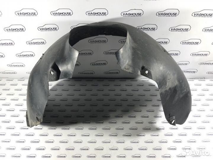 Подкрылок задний левый Ford Mondeo MK 1 1994