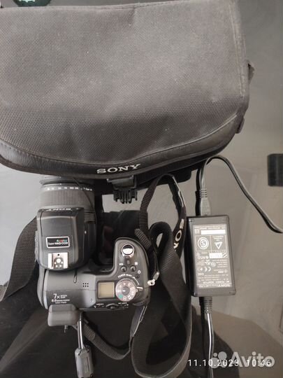 Sony DSC-F828 фотокамера цифровая