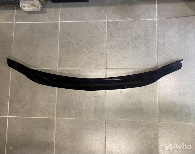 Мухобойка - дефлектор капота Renault Logan