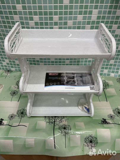 Полка - сиденье для ванной