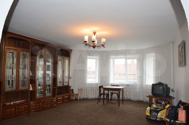 Коттедж 323 м² на участке 8,5 сот.