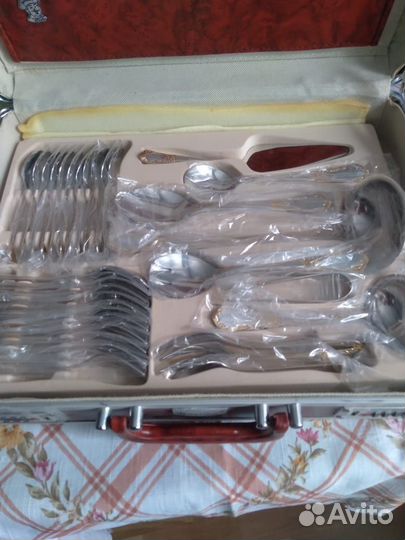 Набор столовых предметов