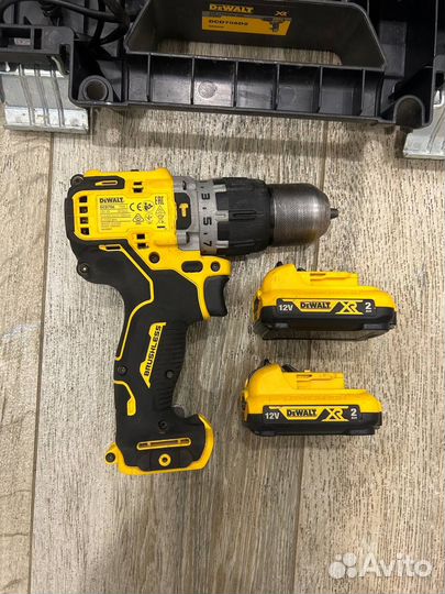 Ударная дрель-шуруповерт dewalt DCD706