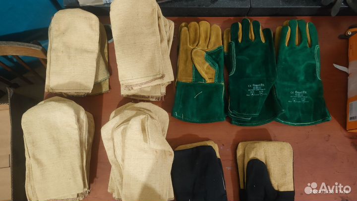 Рабочие руковицы, краги
