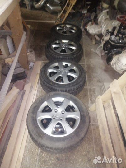 Signet Signet Winter Trax 65/65 R15 92T