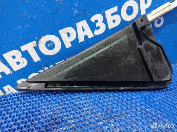 Направляющая стекла двери Toyota Caldina универсал