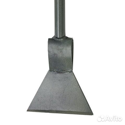 Ледоруб топор с металлической ручкой