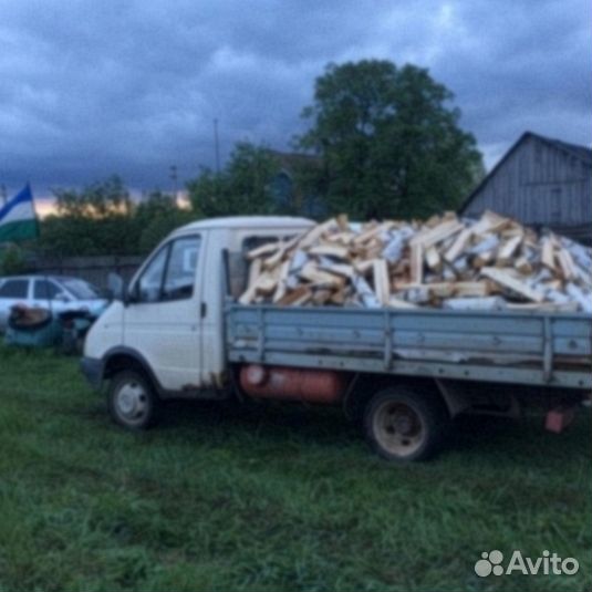 Дрова колотые дуб