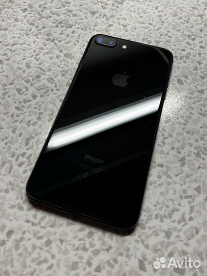 iPhone 8 Plus, 64 ГБ