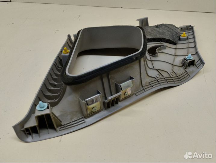 Обшивка стойки Kia Venga YN 2010-2017