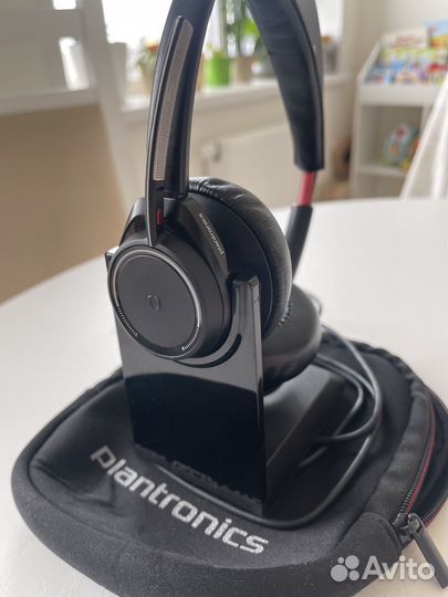 Беспроводные наушники plantronics