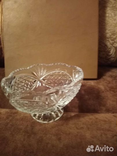 Хрустальная ваза для конфет