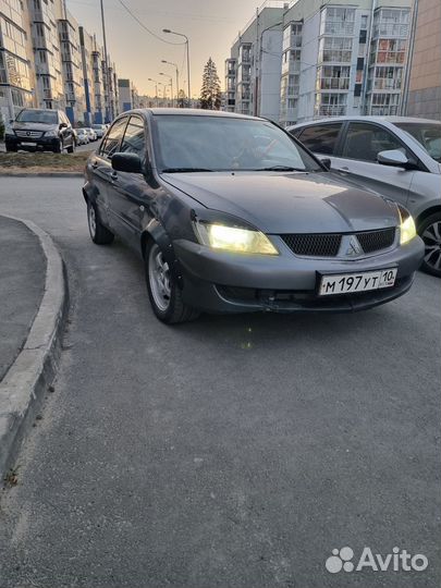 Фендеры универсальные на авто 4шт