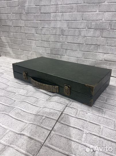 Кейс для фишек от покера на 300 штук