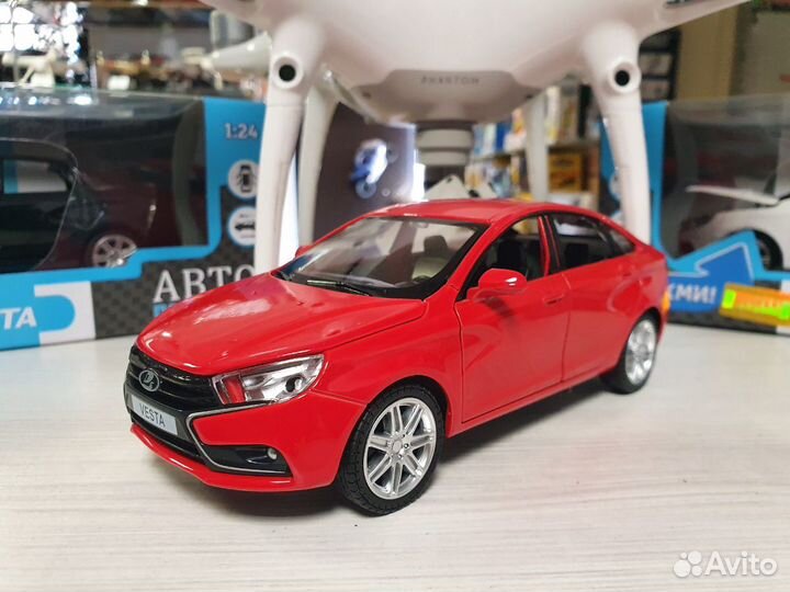 Коллекционная модель LADA vesta в масштабе 1/24