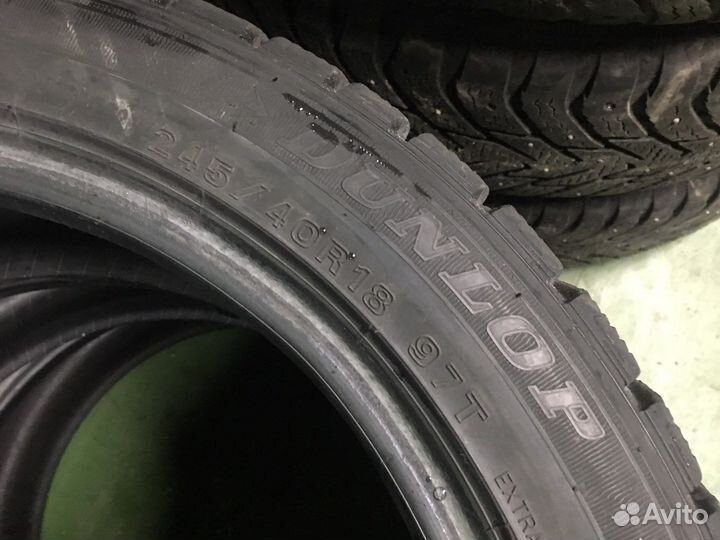 Dunlop SP Winter Ice02 245/40 R18 97T