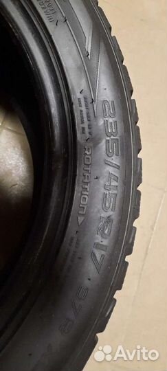 Nokian Tyres Hakkapeliitta R2 235/45 R17
