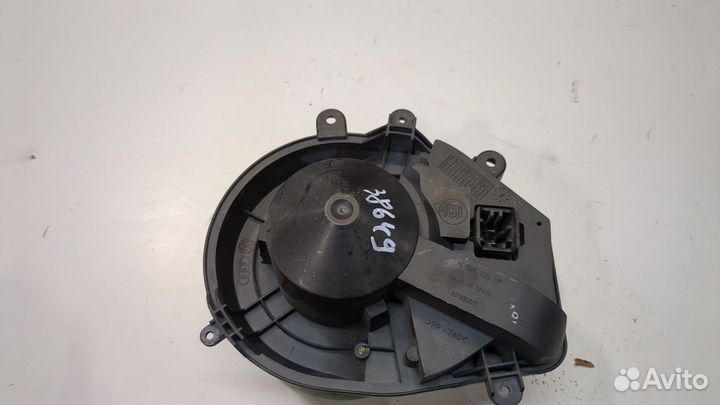 Двигатель отопителя Volkswagen Passat 5, 1998