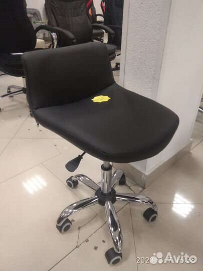 Компьютерное кресло