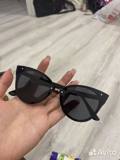 Солнцезащитные очки женские