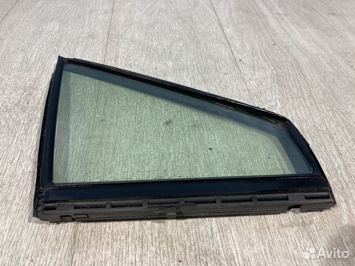 Форточка передняя правая Lexus Rx450H