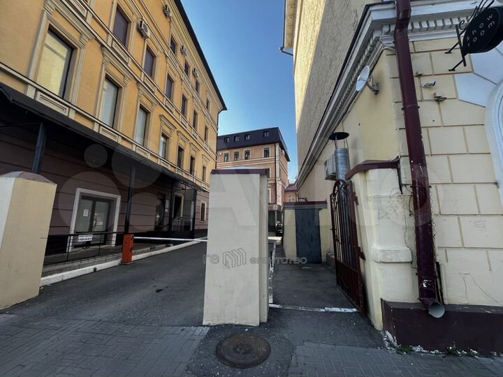 Отдельный вход Пушкина 3