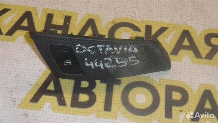 Кнопка стеклоподъемника Skoda Octavia (A5/1Z) 200