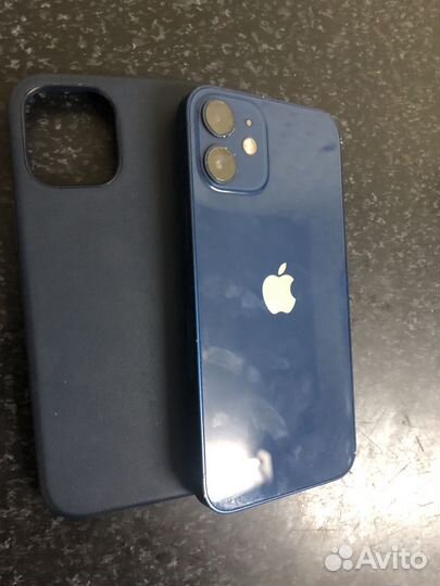 Телефон iPhone 12 mini