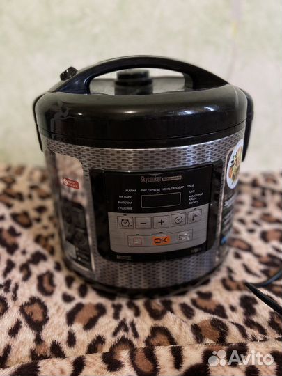 Мультиварка redmond 4л