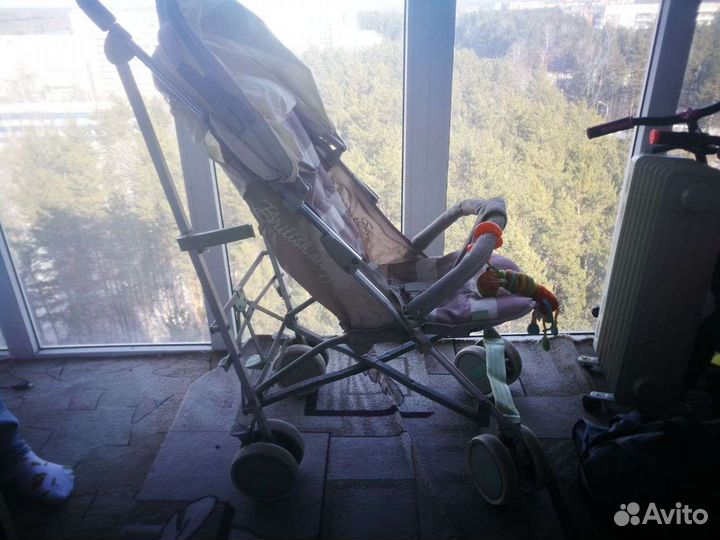 Прогулочная коляска