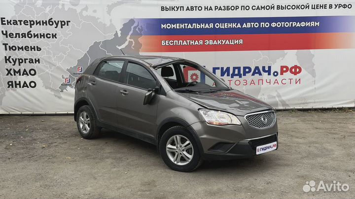 Корпус масляного фильтра с маслянным радиатором Ssang Yong Actyon New 6711802101