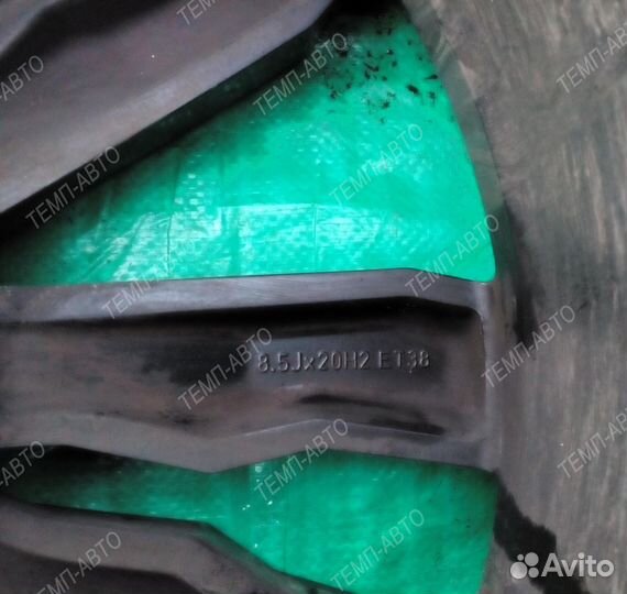 R20 Pirelli Scorpion Verde 255/40, PCD 5x112 DIA 57.1