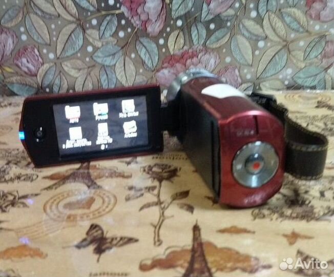 Видеокамера Samsung hmx-q20