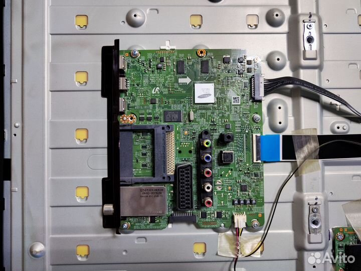 Телевизор Samsung UE40F6100 (Разбор)(По запчастям)