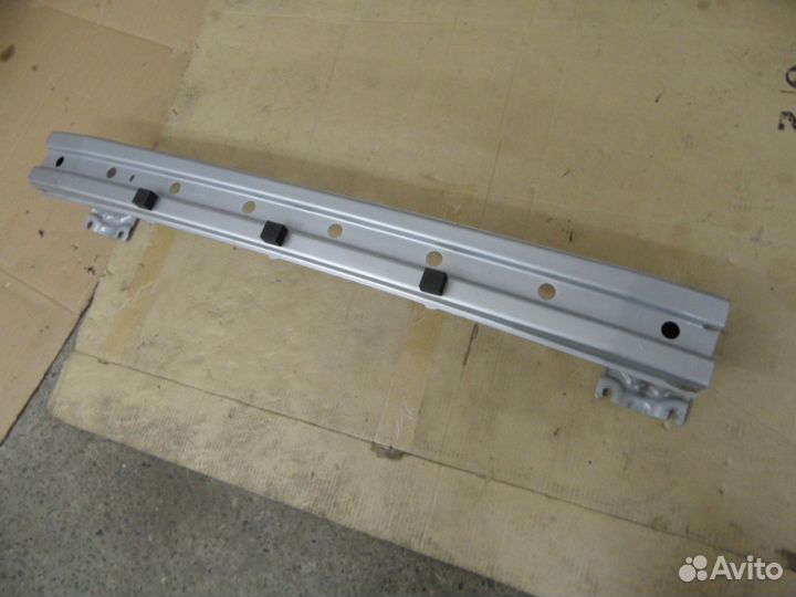 Усилитель заднего бампера Suzuki Vitara 2015