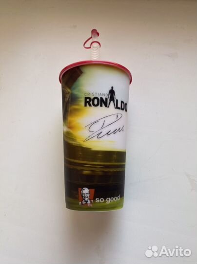 Коллекционный стакан KFC Роналду