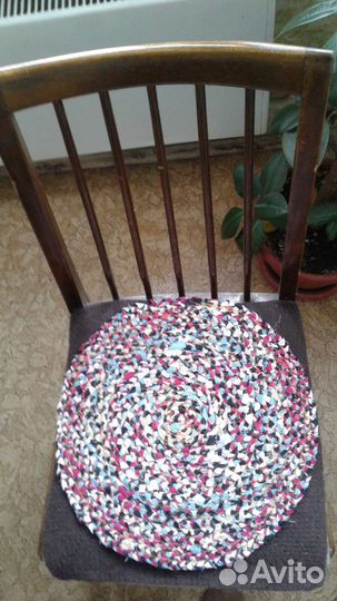 Три сидушки ручной работы на стулья