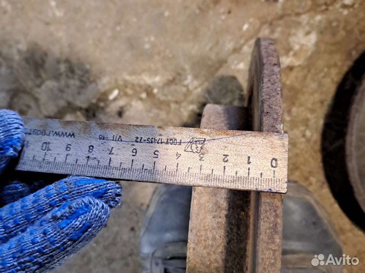 Диск тормозной задний Mitsubishi Carisma