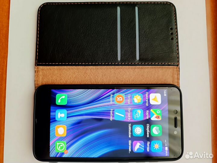 Чехол на телефон