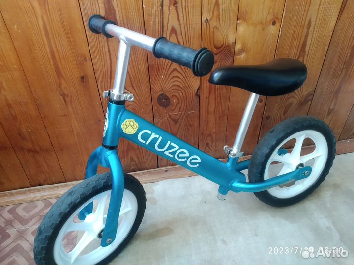 Беговел детский Cruzee