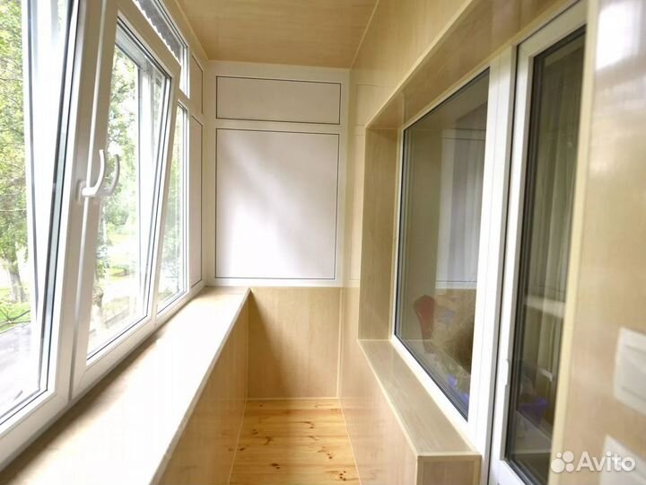 Вынос балкона с остеклением