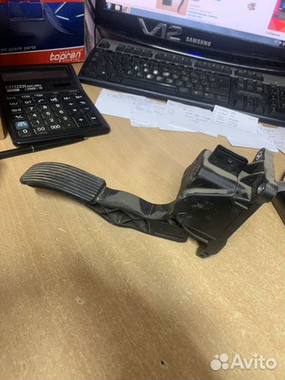 Пeдаль газa Mеrсedes Vitо Viano 639 Sprinter W906