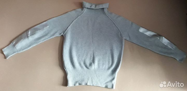 Свитер на девочку