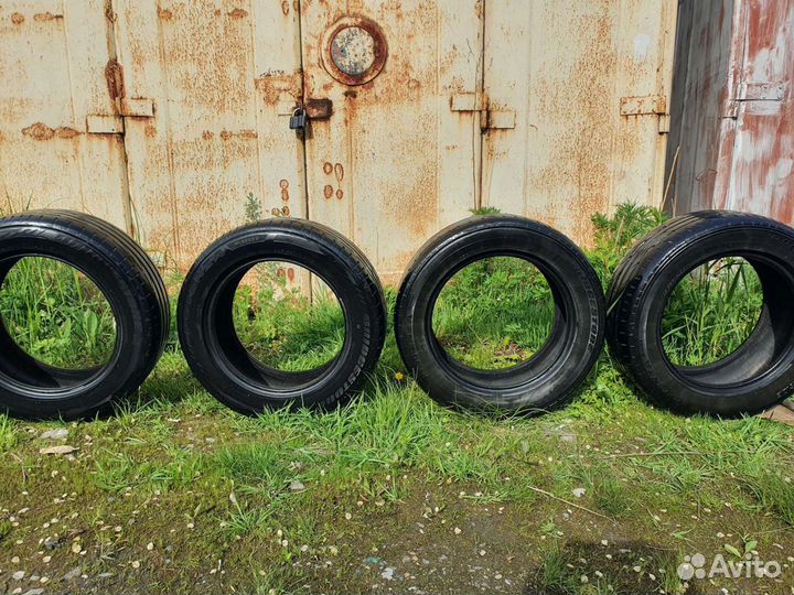 Bridgestone W990 225/55 R16