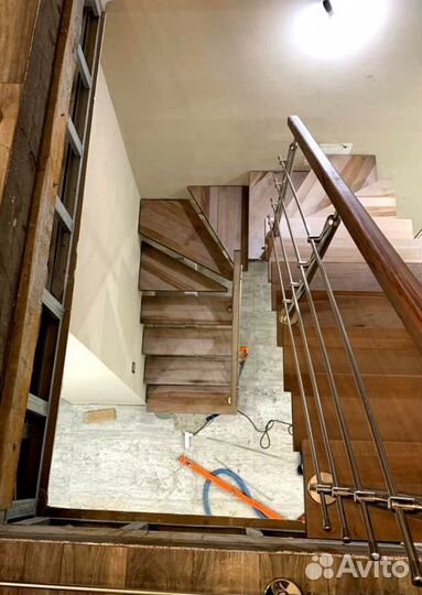 Каркас лестницы из металла