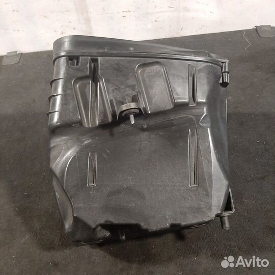 Корпус воздушного фильтра Porsche Macan 95B 3.0