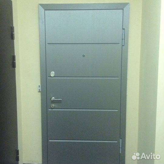 Входная дверь