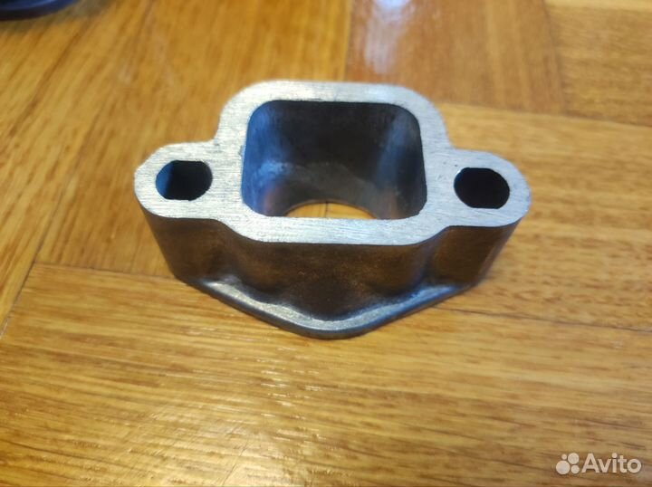 Патрубок впускной Минск/ Минск Лидер (Завод)